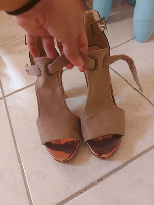 Sandals used, size 38, beige, lightly worn