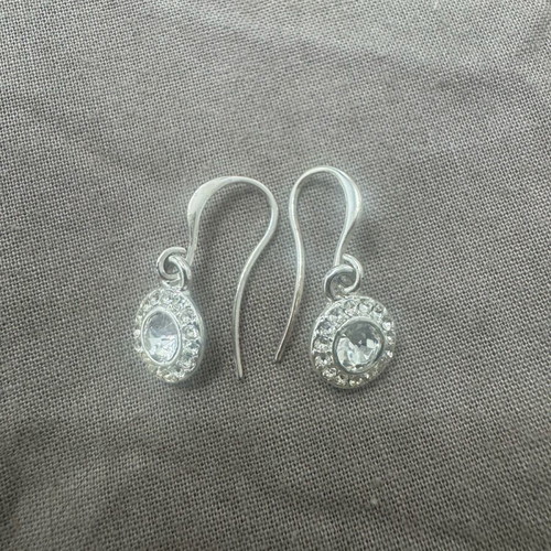 Silver dangling earrings like new, elegant design