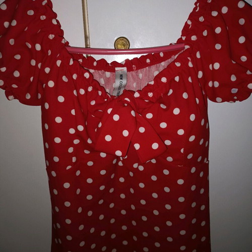 Dress slim fit with polka dot design and bow at neckline like new, red