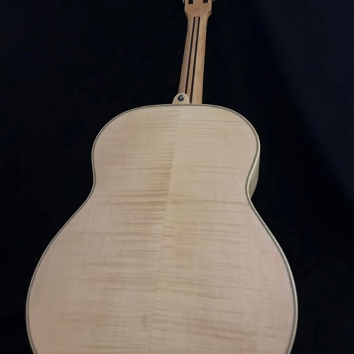 Laiki Guitar new, 65cm scale, AAA wood