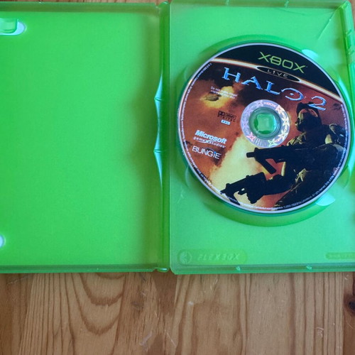 Halo 2 Xbox game used, good condition