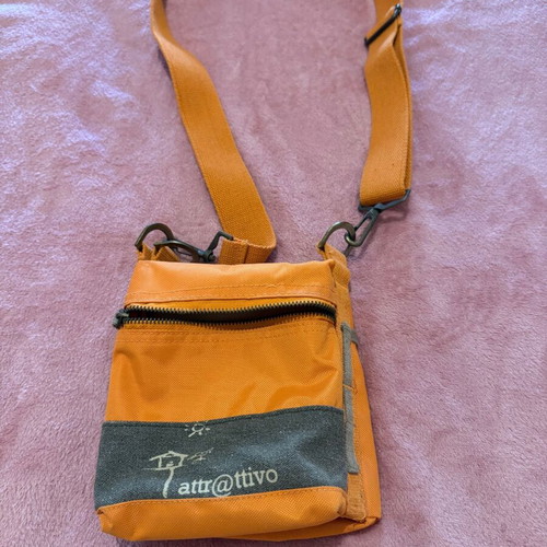 Attrattivo crossbody bag like new, orange and gray