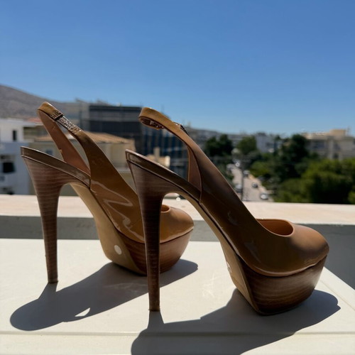 Jessica Simpson nude patent slingback platform heels size 37 used