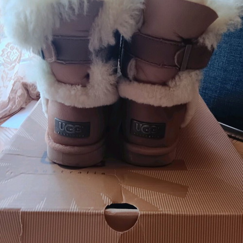 Ugg boots authentic used, size 39