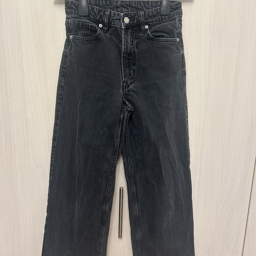 H&M black jeans wide leg high waist cropped like new, size XS