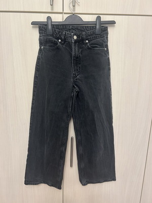Τζιν H&M μαύρο φαρδιά γραμμή ψηλόμεσο cropped σαν καινούργιο, μέγεθος XS