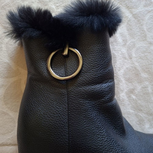Women's winter boots new, size 37, black