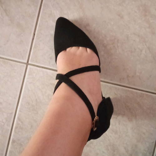 Suede heels with laces like new, size 36-36.5, black