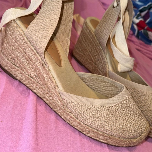 Jenny Fairy Espadrille Platform Sandals like new, size 40, white beige