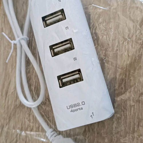 USB Hub 2.0 with 4 Ports new