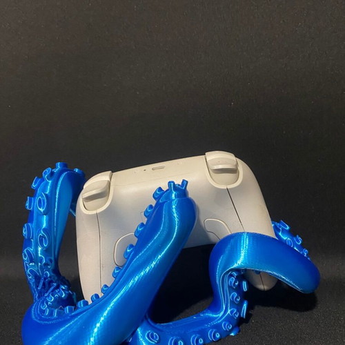 3D printed PS5 controller stand with Kraken tentacle custom made