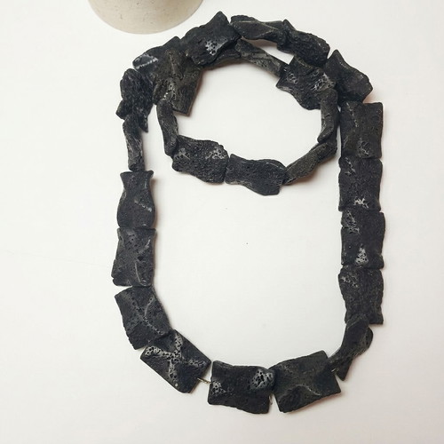 Vintage necklace from authentic volcanic lava, 88 cm, like new