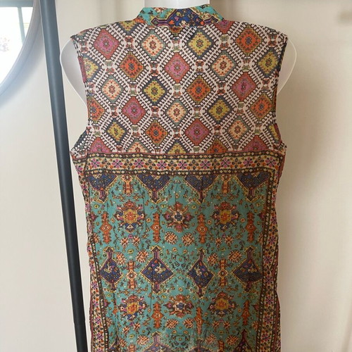 Amelie sleeveless blouse like new, multicolor, size M
