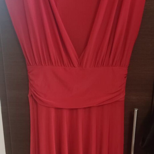 Red dress with shoulder pads, like new, size Medium, Trendyol
