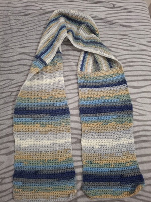 Handmade scarf like new, long and warm