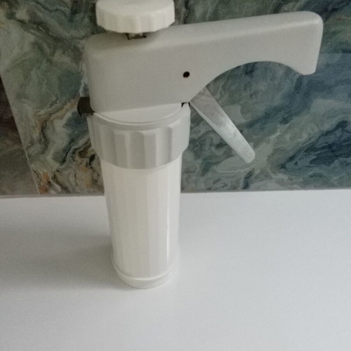 Dough former like new for pasta with accessories and instructions