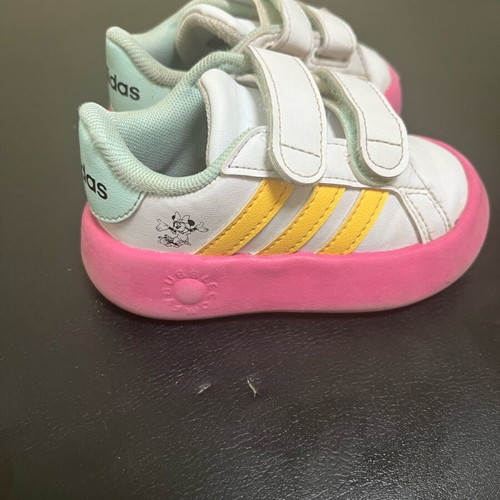Adidas Bubble Disney shoes used, size 20