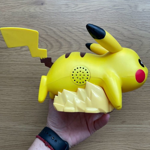 Battle ready Pikachu figure used, authentic Tomy Nintendo 2014