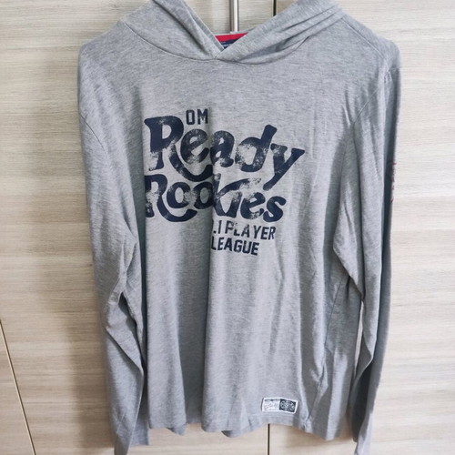Long-sleeve tops pack 16 years like new, multicolored