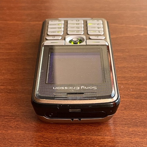 Sony Ericsson K320i phone used in good condition