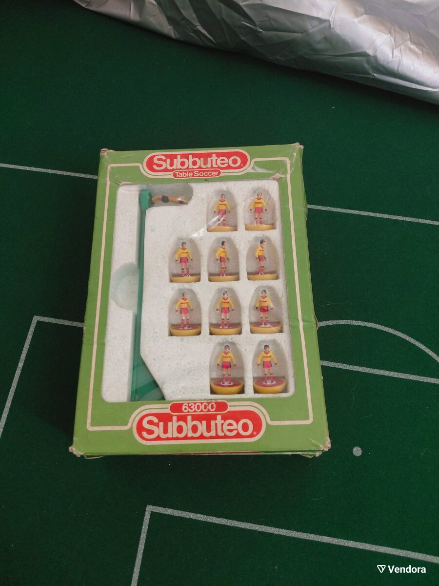Subbuteo team like new without ref with… - € 40,00 - Vendora.cy