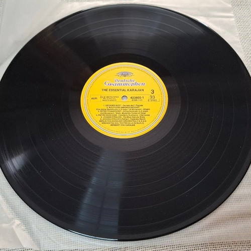 Herbert Von Karajan The Essential Karajan 2XLP classical music