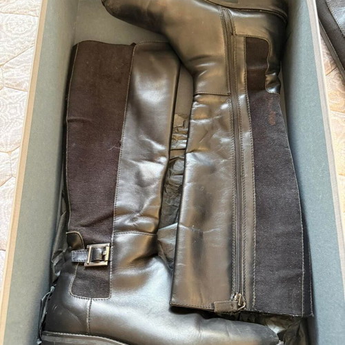 Women's leather boots used, size 37, black