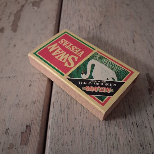 Swan Vestas vintage matches new