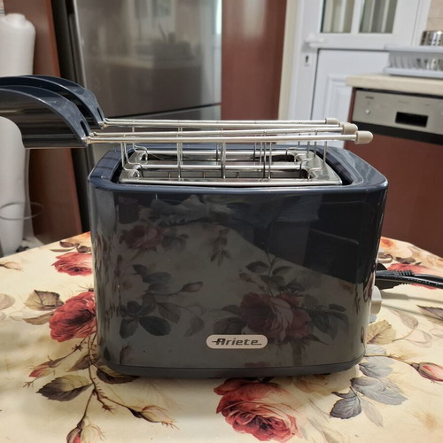 Toaster like new