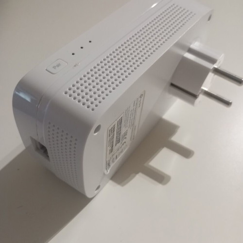 TP-Link powerline adapter TL-PA8010P used, broken