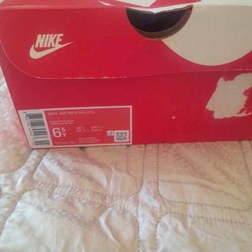 Nike Air Max Ivo new black and white shoes size 39