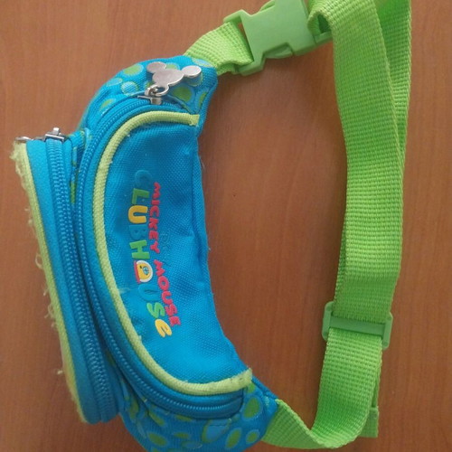 Children's waist bag with Mickey used