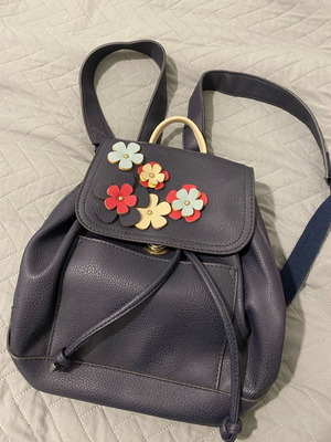 Women's backpack bag used in excellent condition