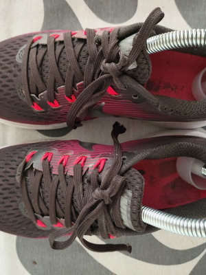 Nike Air Zoom sneakers used, size 36.5, burgundy and black