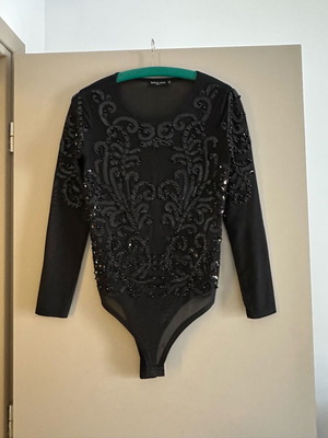 Embroidered black bodysuit like new, size S/M with sequins and beads