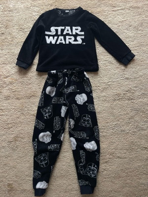 Star Wars kids pajama set used, fleece, size 8-9 years