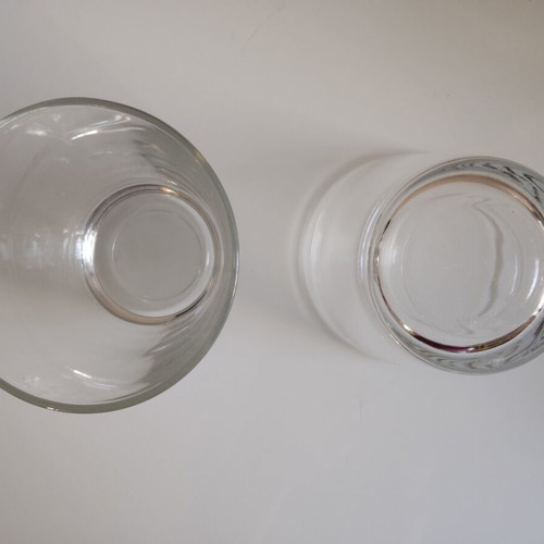 Set of 2 small glass jars like new, 8cm
