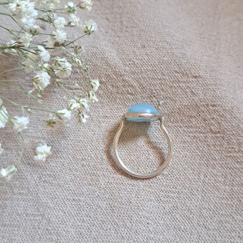 Silver ring with natural aqua chalcedony, like new, size 54