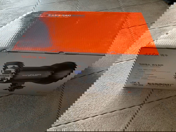 Φωτογραφικό φλας στούντιο Godox SK300II