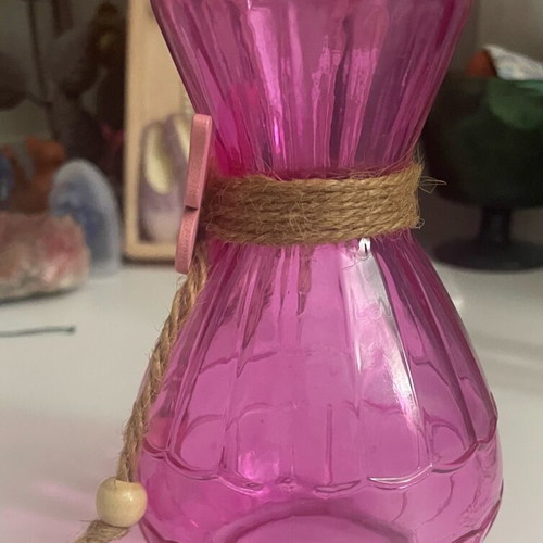 Butterfly vase like new, fuchsia with pink wooden butterfly and string