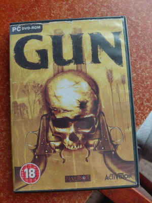 Gun PC game used, complete