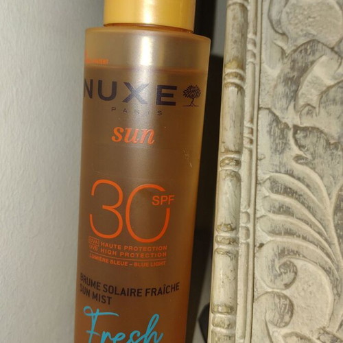 Nuxe body sunscreen unused