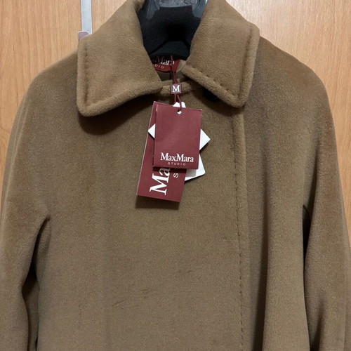 Max Mara Studio Celio coat new, size 40, camel color