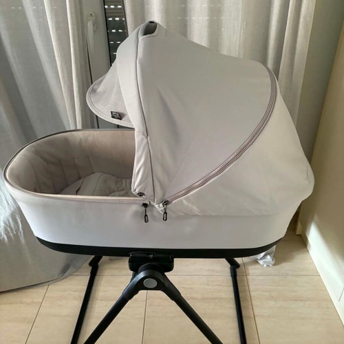 Inglesina Electa Open Up Port-Bebe with Welcome Pad like new, grey