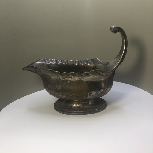 Elkinginton silver plated English gravy boat used