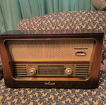 Ραδιόφωνο DeLuxe W 20S vintage μεταχειρισμένο, ξύλινη καμπίνα δεκαετίας ’60