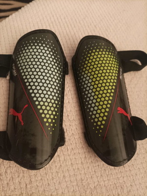 Children's Small shin guards new