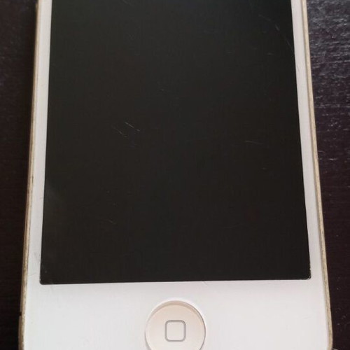 Apple iPhone 4 used with defect, swollen battery, broken back cover