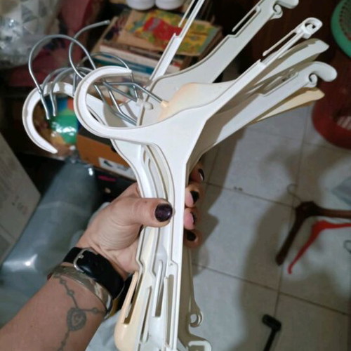 Plastic hangers used, set of 7 pieces