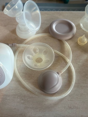 Cangaroo electric breast pump used
